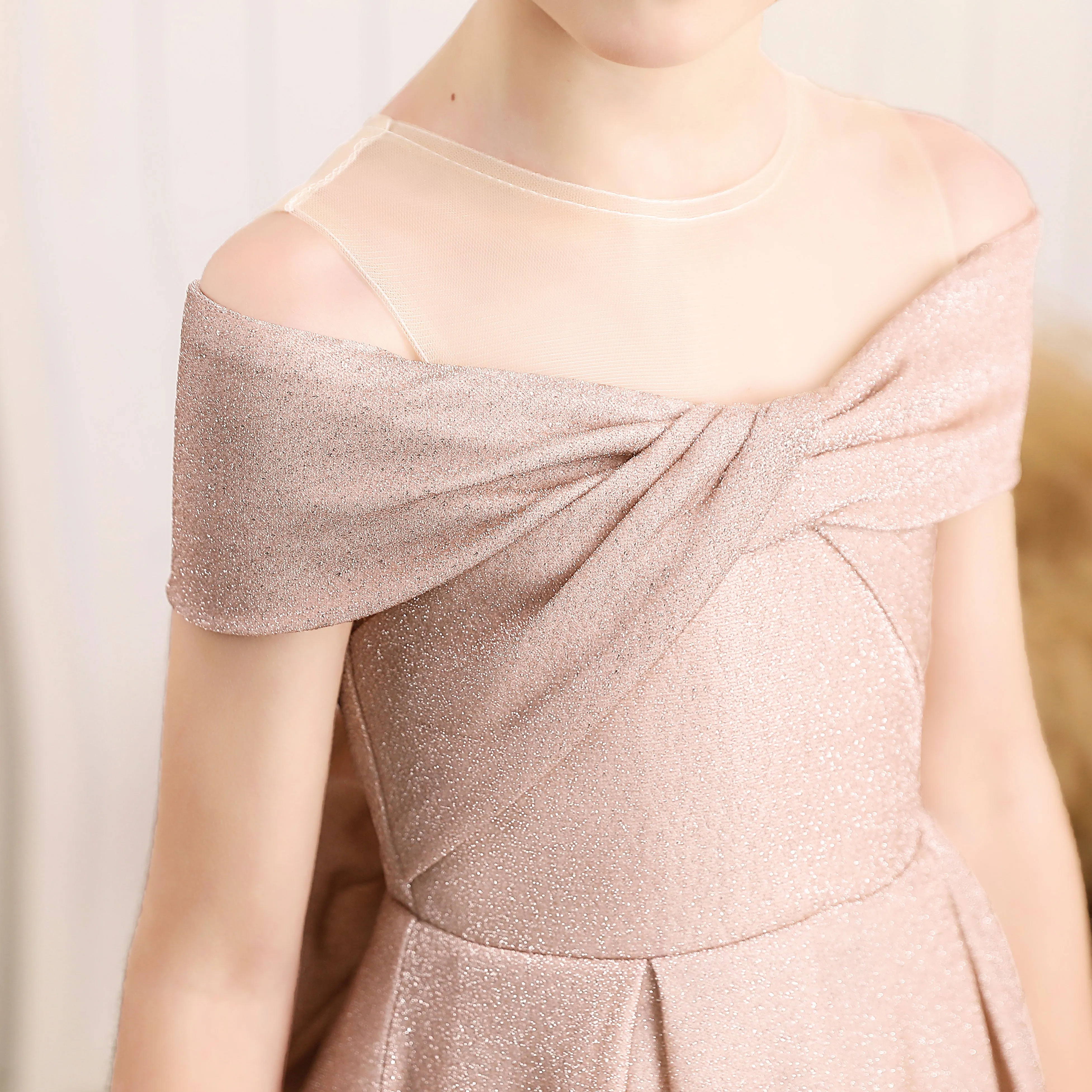 A-line Scoop Floor-Length Tulle/Sequin Flower Girl Dress