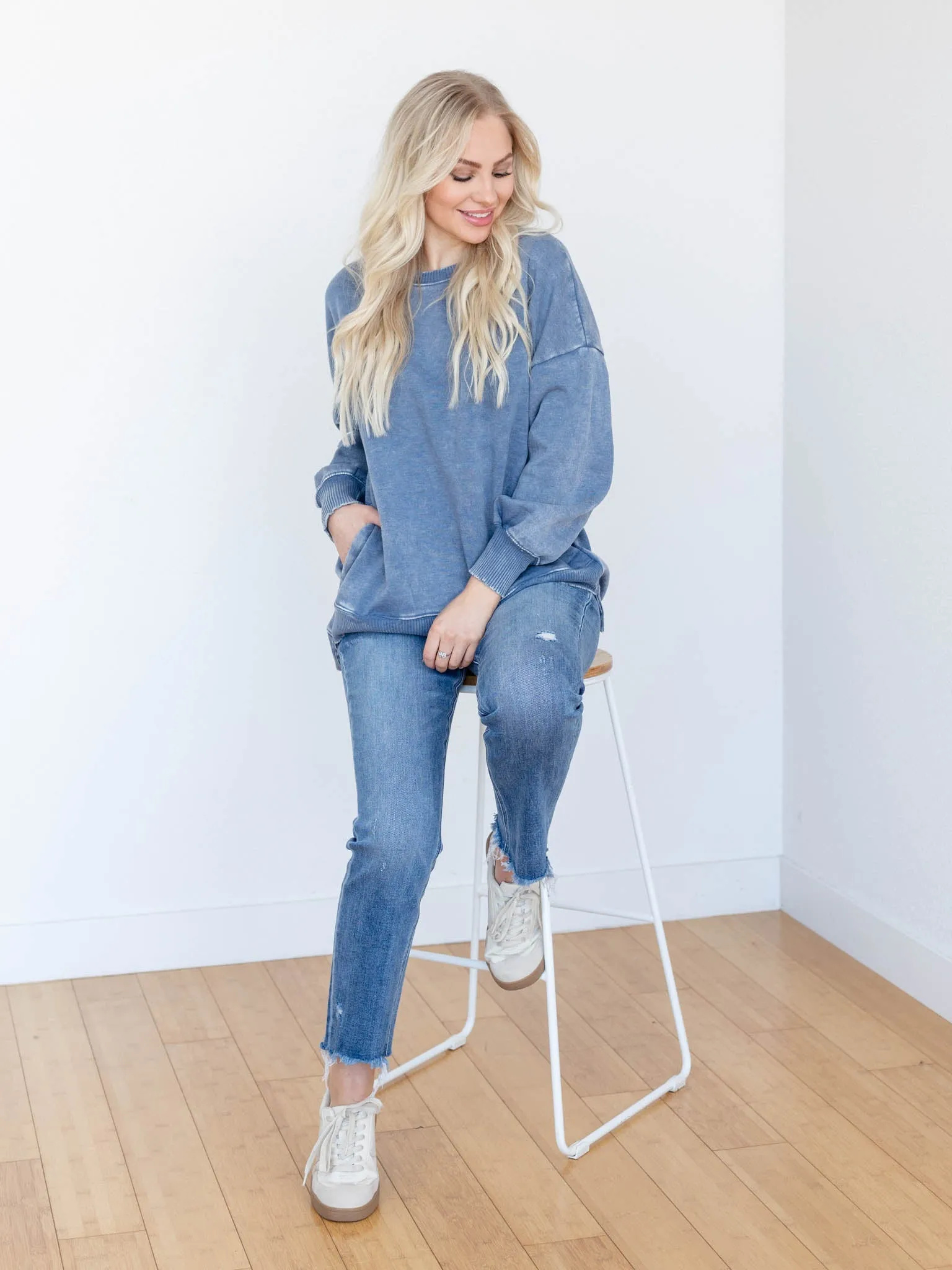 Acid Wash Hi-Low Hem Fleece Pullover