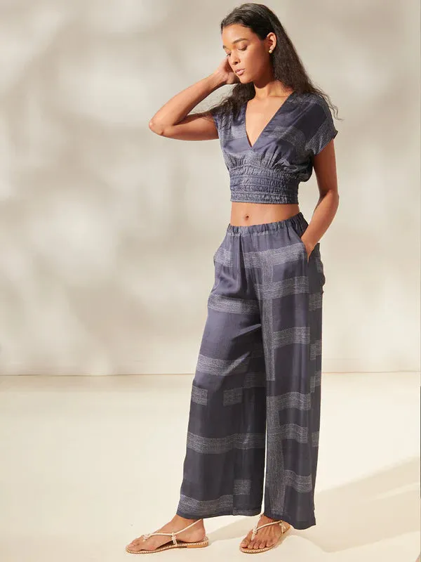 Alia Plung Top in Bezu Night