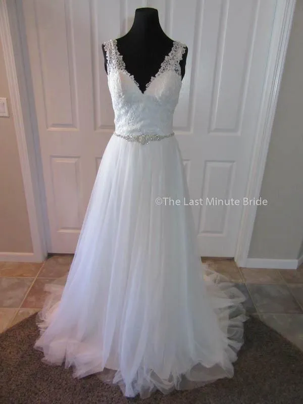 Allure Bridals 9205 size 16