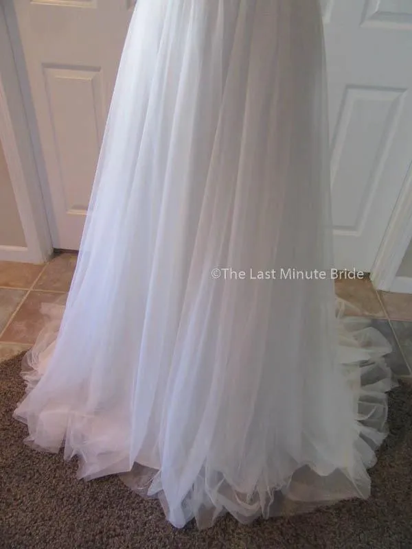 Allure Bridals 9205 size 16