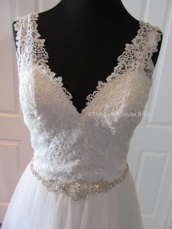Allure Bridals 9205 size 16