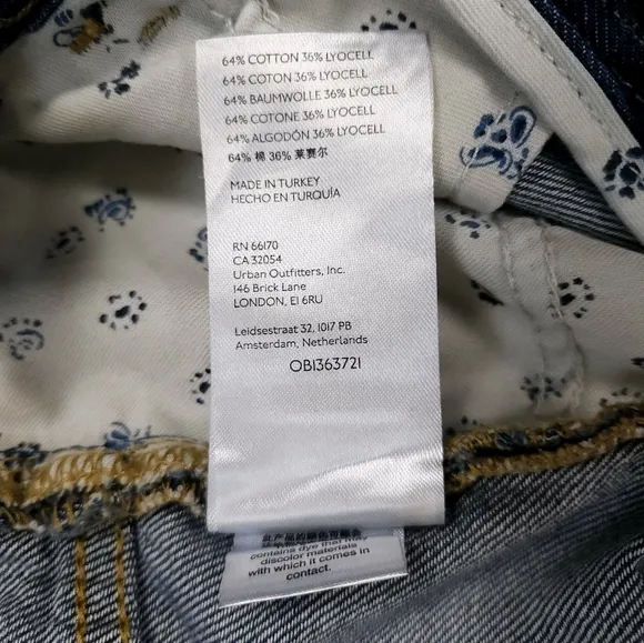 Anthropologie Pilcro Annie Wide Leg Ultra High Rise Paint Splatter Jean 27