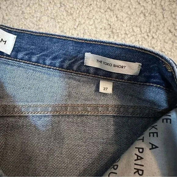 Aritzia the Denim Forum the Yoko Short size 27 shorts