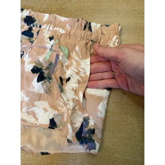 ARITZIA WILFRED Montrouge Shorts pink floral