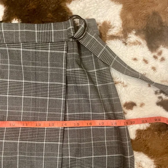 Banana Republic Grey Plaid Midi Wrap Skirt Size 8 | NWT | Business Professional