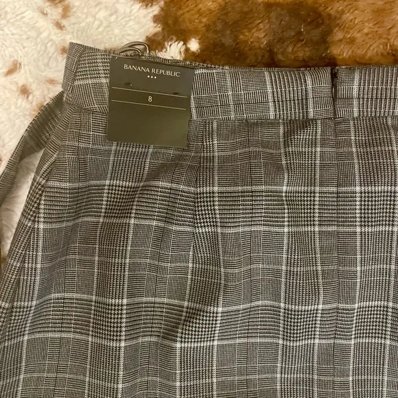 Banana Republic Grey Plaid Midi Wrap Skirt Size 8 | NWT | Business Professional