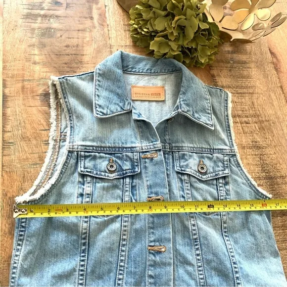 Big Star 1974 Cropped Button Front Denim Vest Size Small