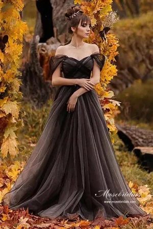 Black A-line Off Shoulder Simple Wedding Dresses With Sweep Train, MW960