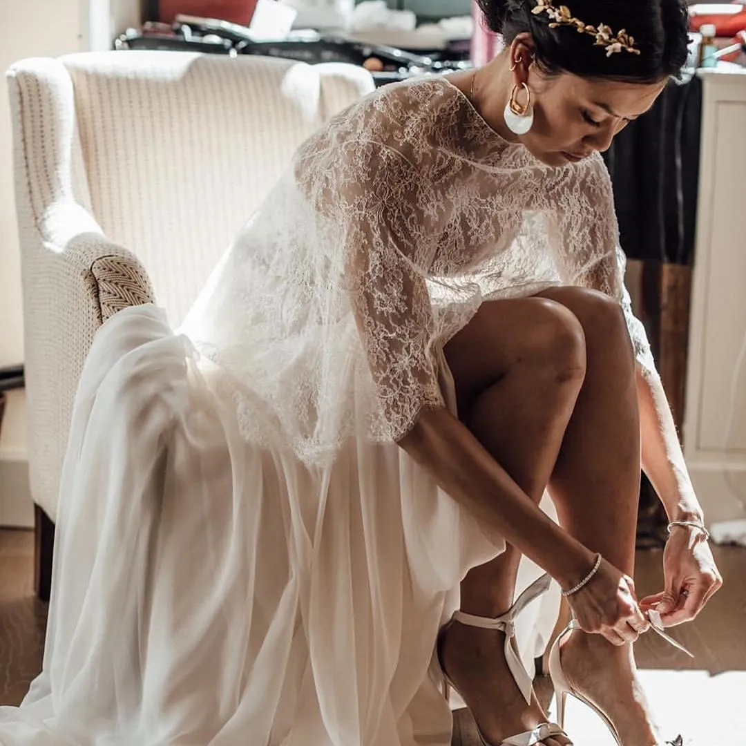 Boho Style Chiffon Bride Dresses with Lace Cape