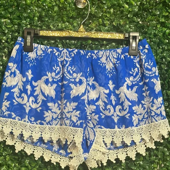 Bundle of 3 Shorts - Show Me Your MUMU - Size Medium - VERY COMFY! Flowy! Lace!