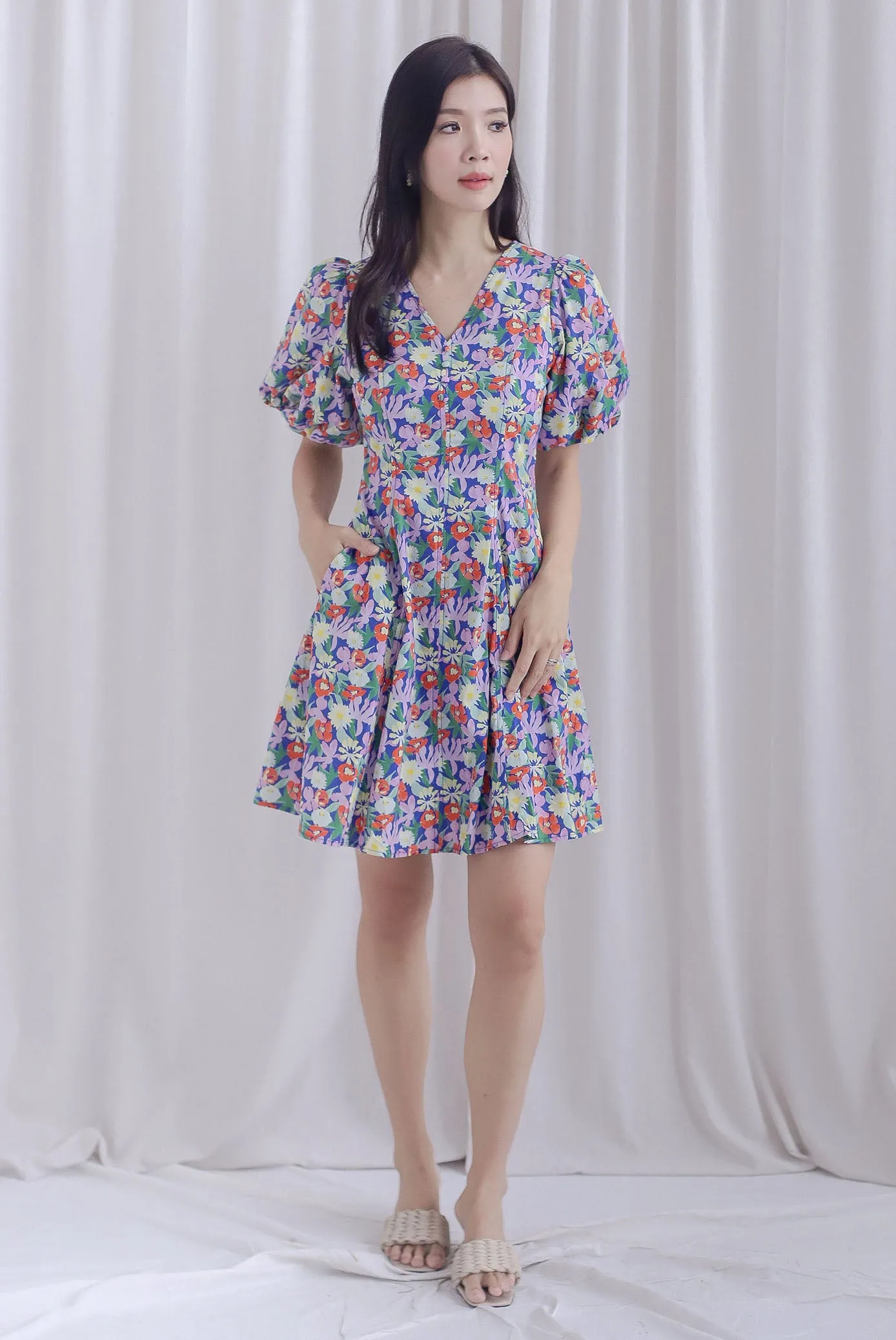 Corby Floral Puffy Sleeves Seam Button Dress In Navy Blue