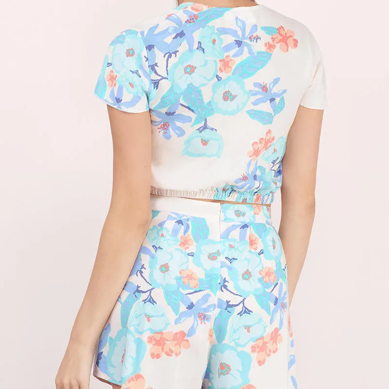 Day Dreamer Tie Front Crop Top