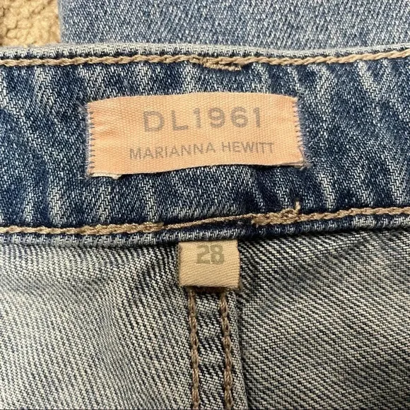 DL1961 Marianna Hewitt Hepburn High Rise Wide Leg Jean size 28 Baggy Relaxed Fit
