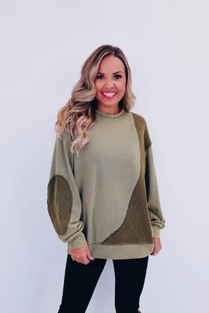 Eddie Vintage Patch Mineral Wash Top - Olive