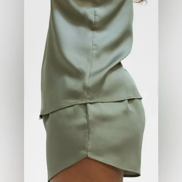 Ettitude Sateen Shortie Moss Sz M