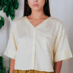 ETTITUDE Women’s Sateen Short Sleeve Shirt in vanilla (cream color) NWT