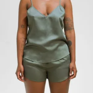 ETTITUDE,NIB,  Sateen Shortie,Moss (green)