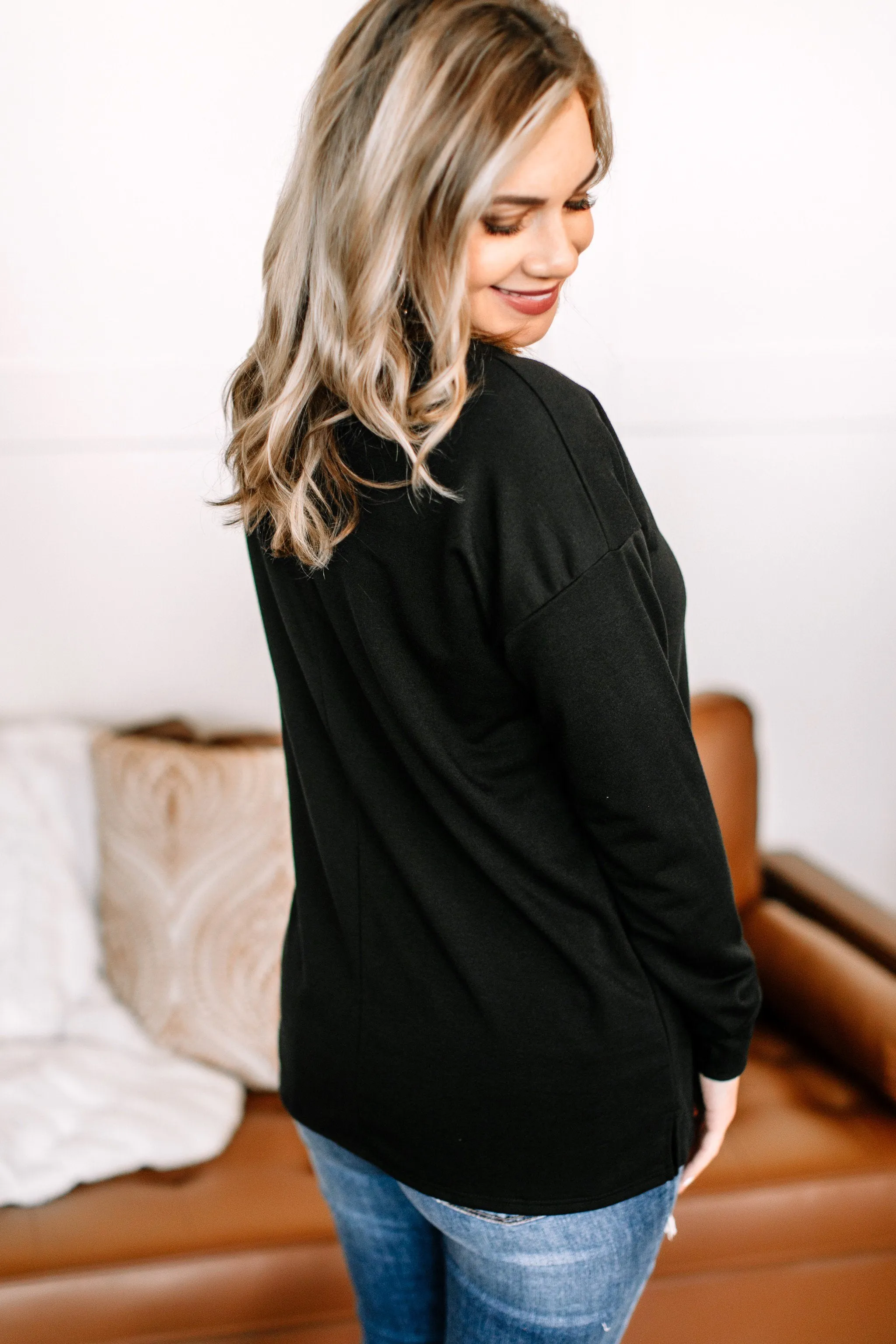 Fall Back To Me Top In Black