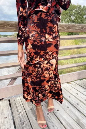 Fit & Flare Knit Pull on Lined Skirk 35"