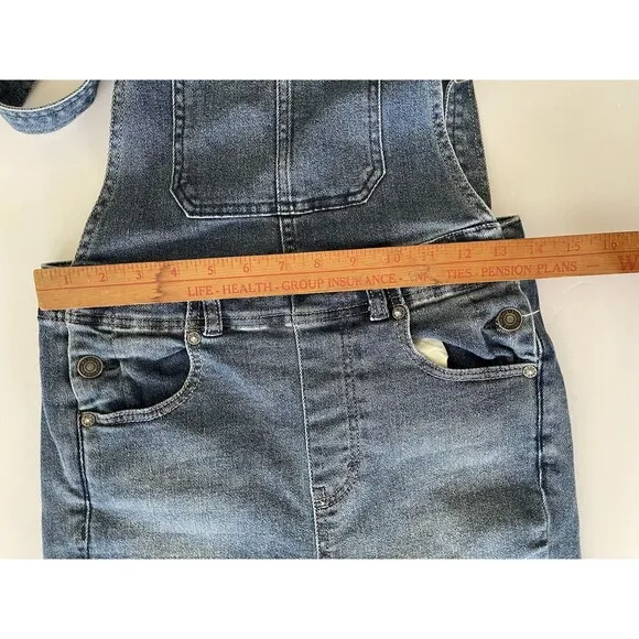 Free People Distressed‎ Blue Denim Overalls Medium Wash Size 26