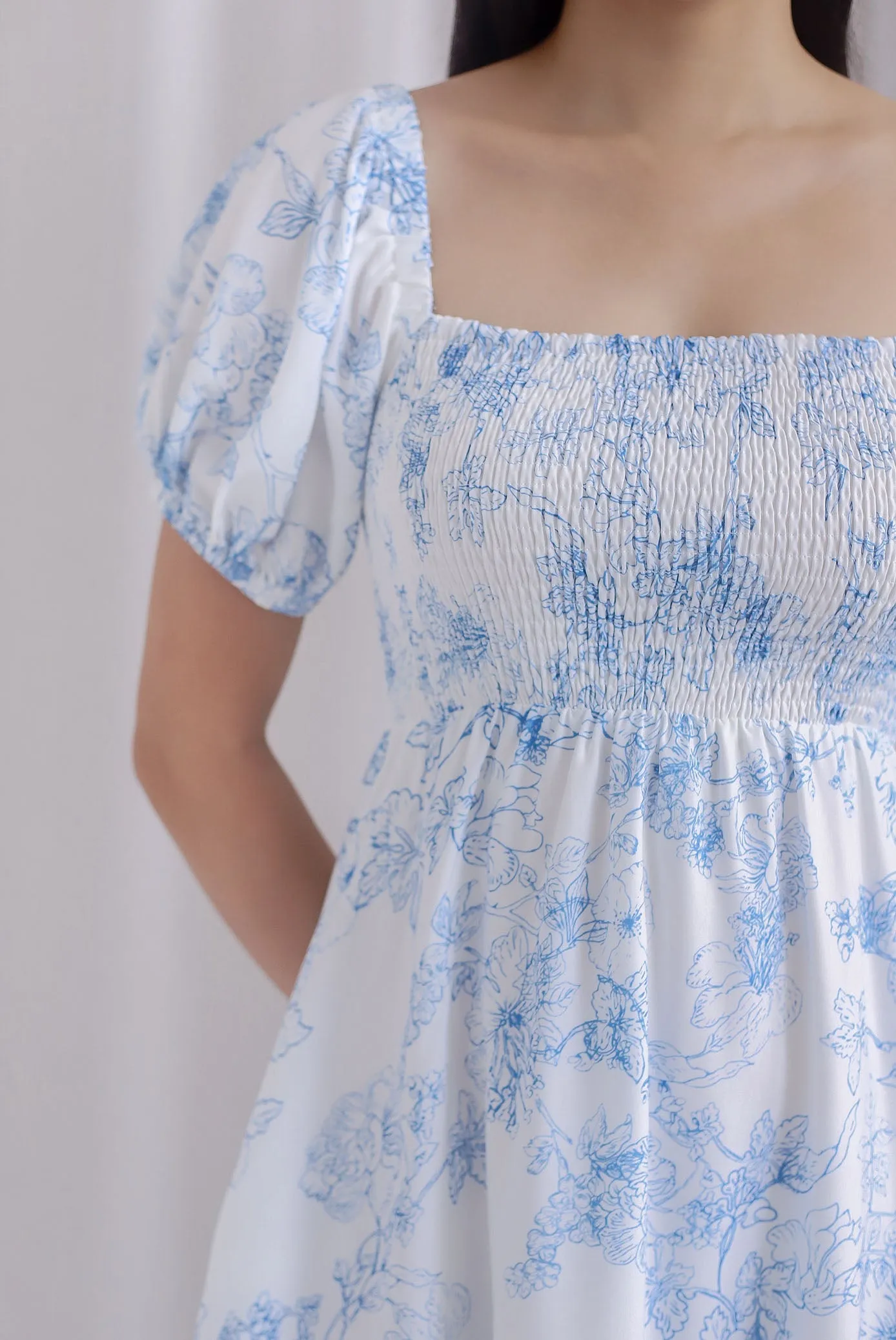 Gianna Smocked Puffy Sleeve Dress In Blue Porcelain