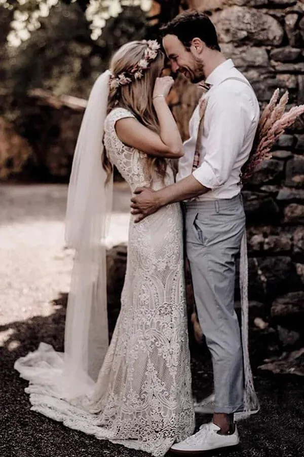 Gorgeous Sheath Boho Cap Sleeve Vintage Lace Rustic Wedding Dress with Train, SW327