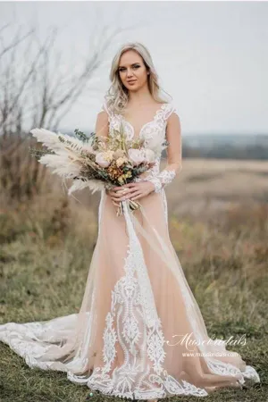Gorgeous Tulle Mermaid Long Sleeves Wedding Dresses With Appliques, MW967