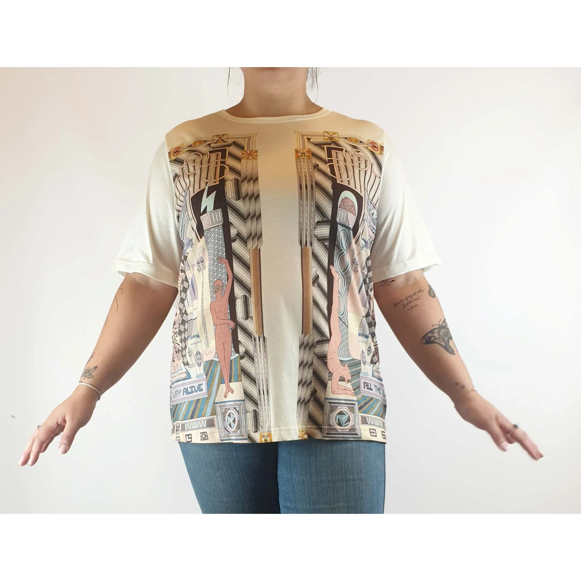Gorman x Jess Johnson pre-owned cream tee with unique Egypt-inspired print size 14