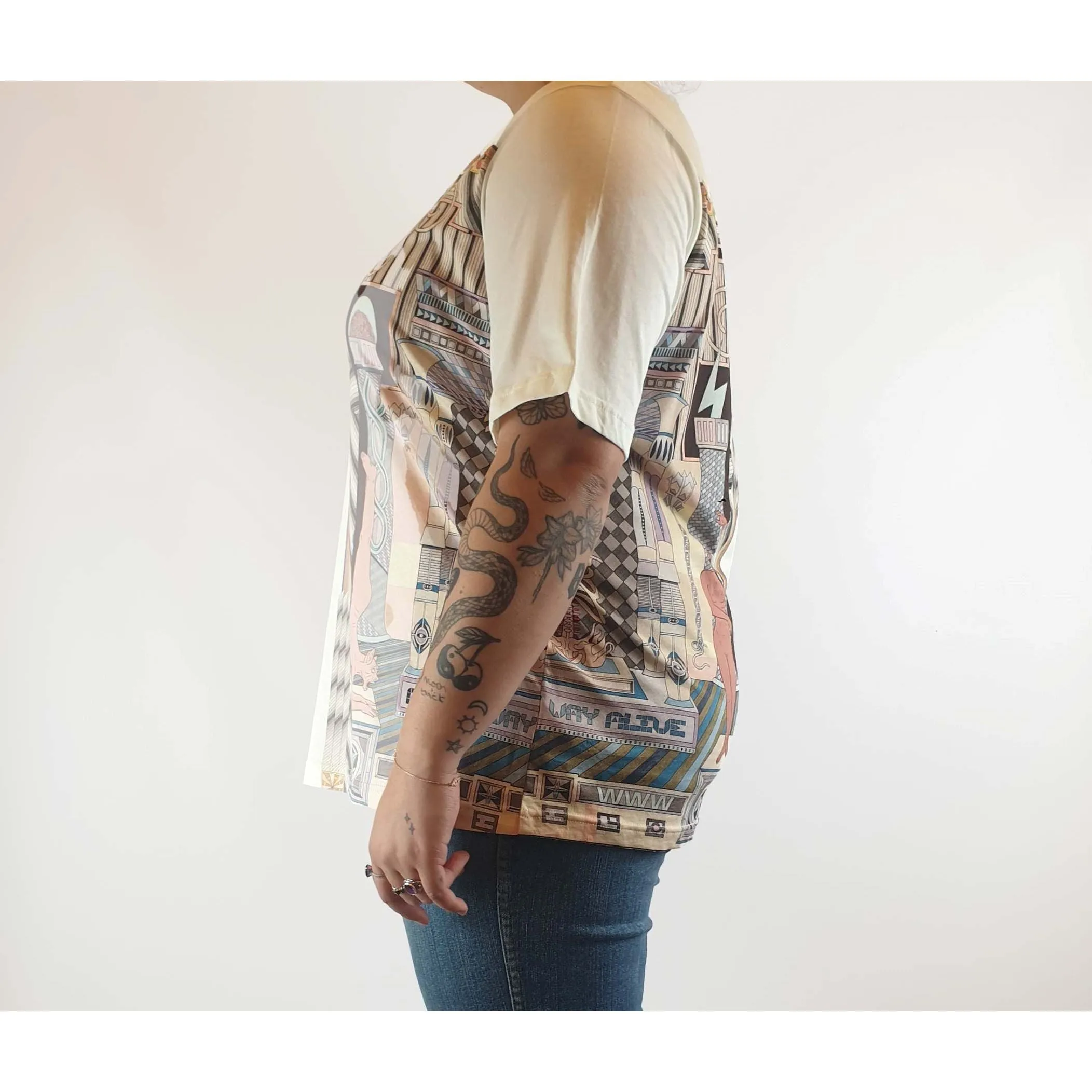Gorman x Jess Johnson pre-owned cream tee with unique Egypt-inspired print size 14