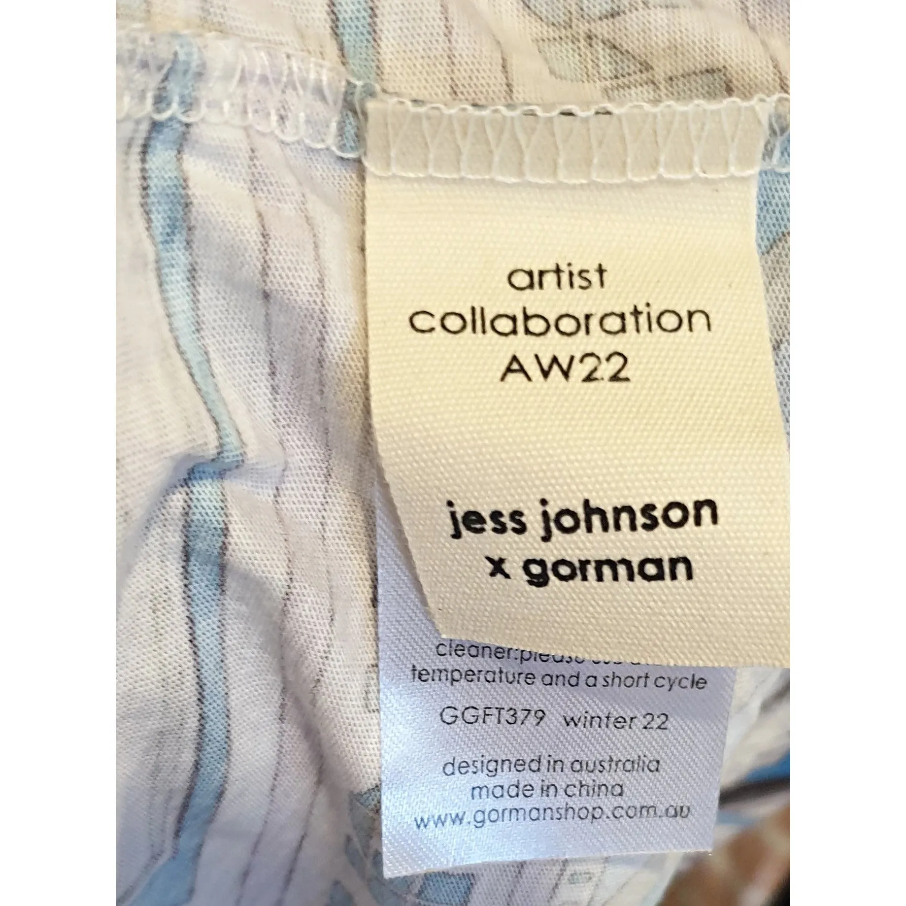 Gorman x Jess Johnson pre-owned cream tee with unique Egypt-inspired print size 14