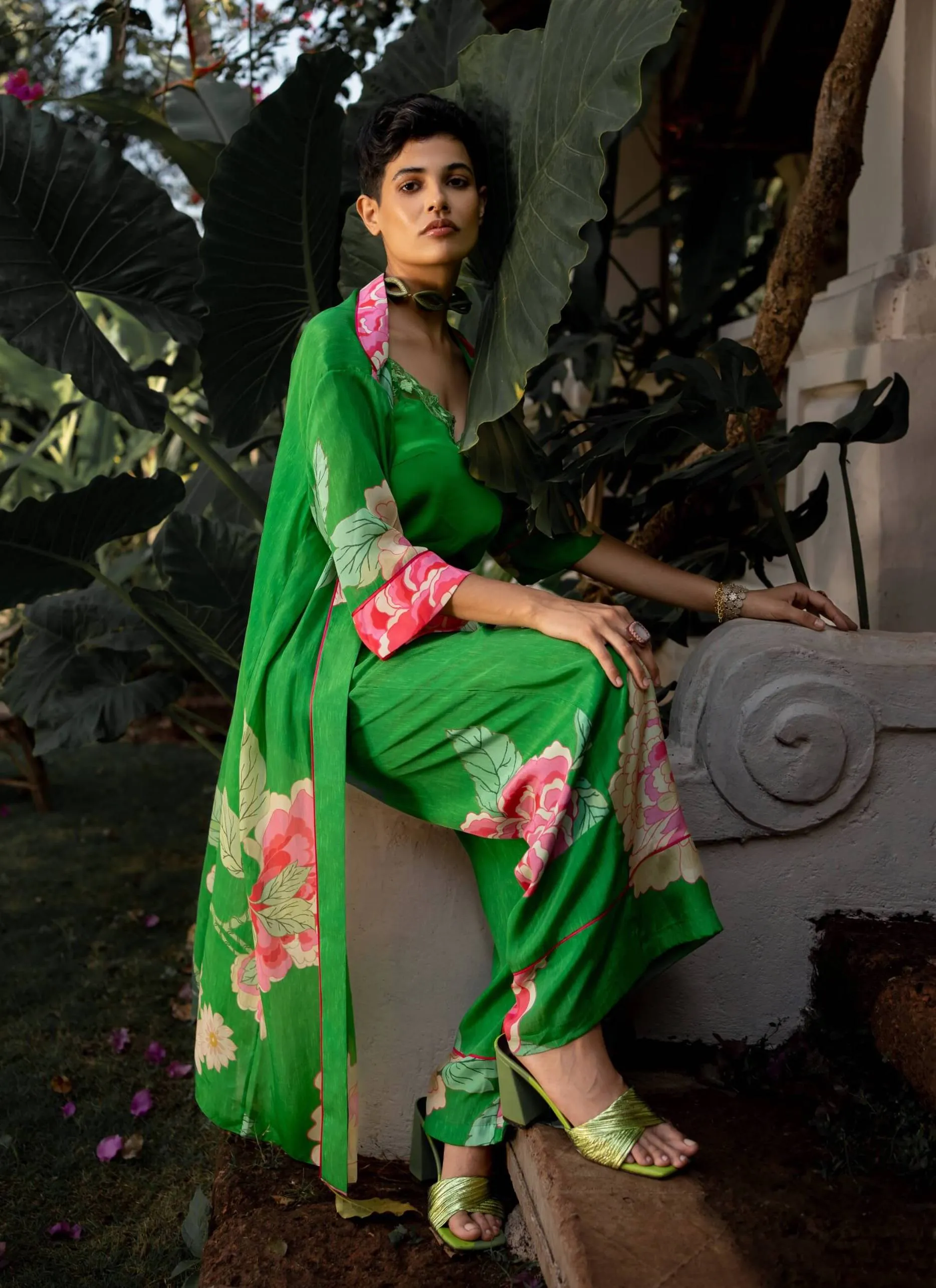 Green spring blooming floral jacket and pant set