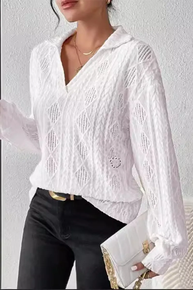 HTR1150 Diamond Lace Pullover Top