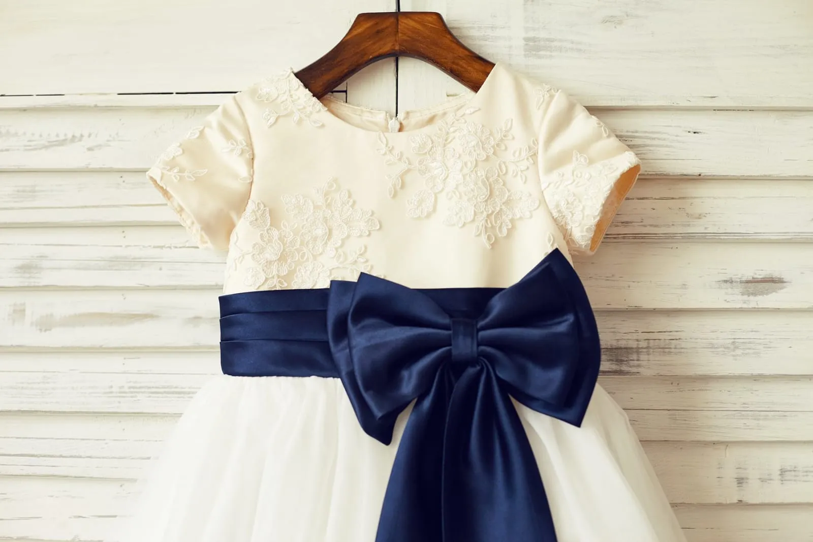 Ivory Lace Tulle Short Sleeves Flower Girl Dress, Bow