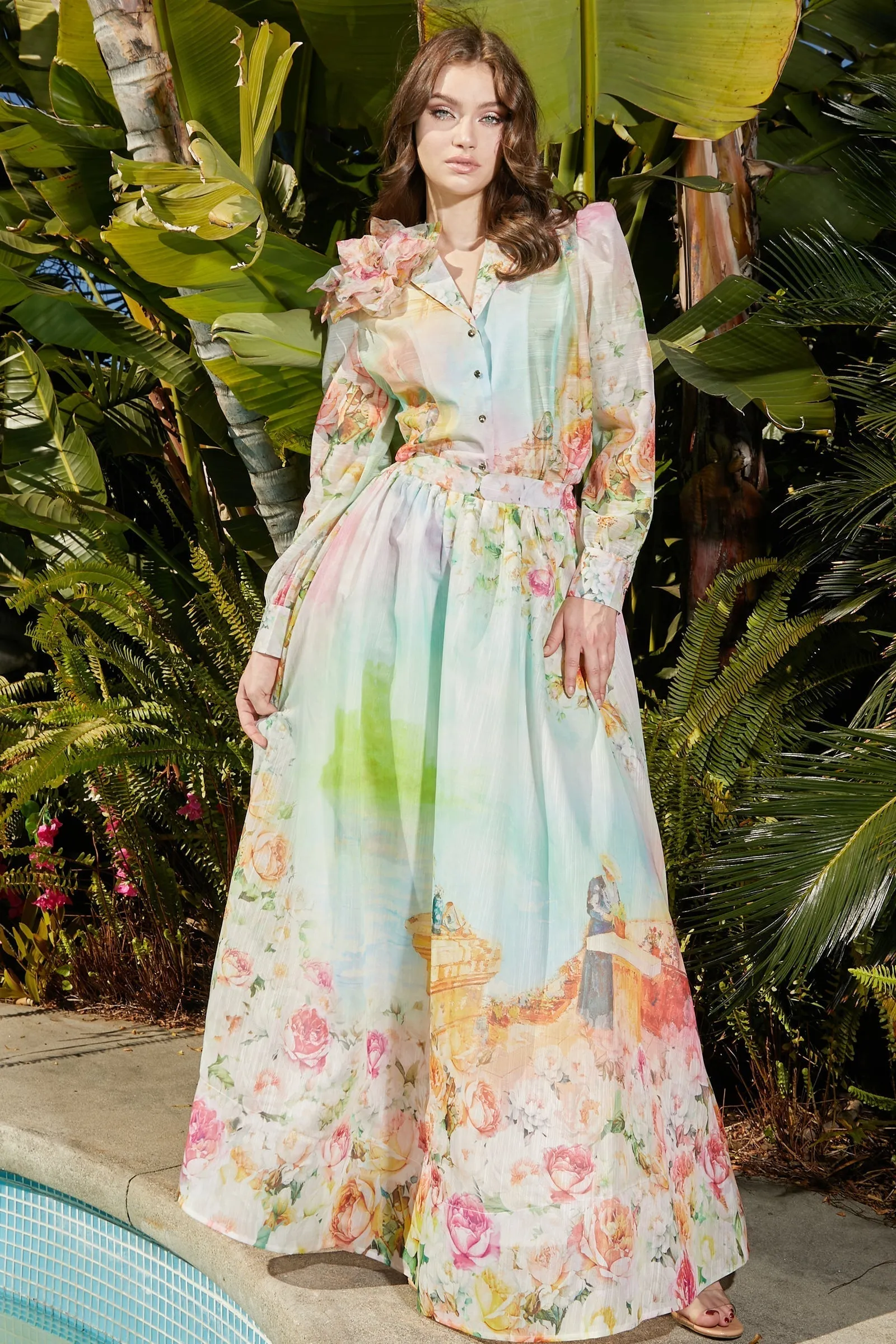 “JACKIE” FLOWER ART MAXI SKIRT SET.