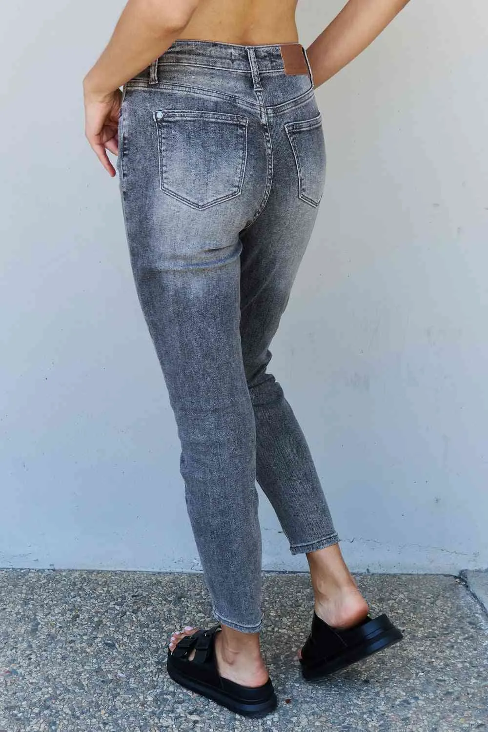 Judy Blue High Waisted Stone Wash Slim Fit Jeans
