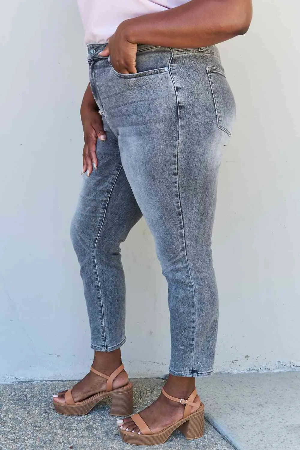 Judy Blue High Waisted Stone Wash Slim Fit Jeans