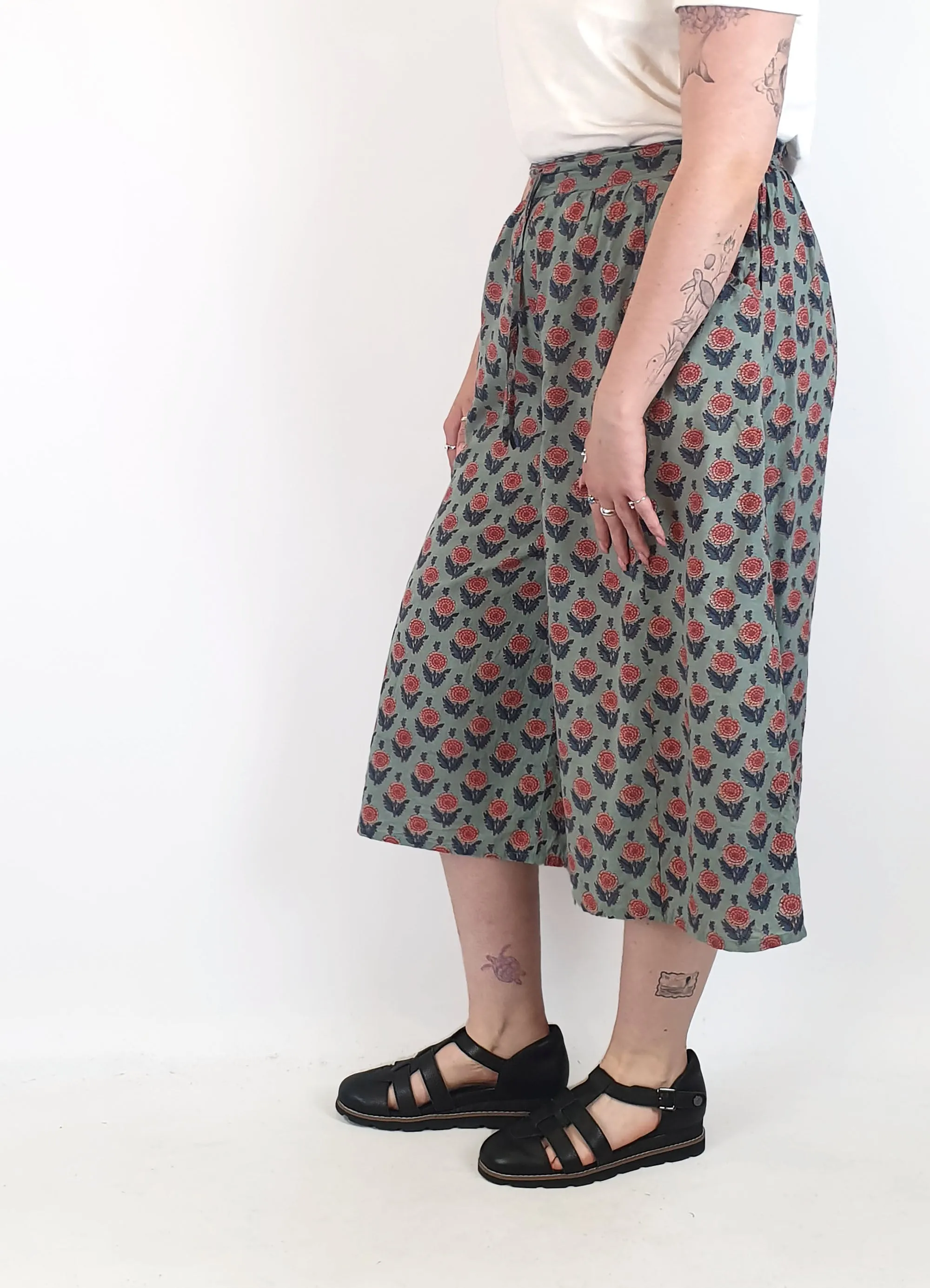 Karma East blue print cotton pants size ML