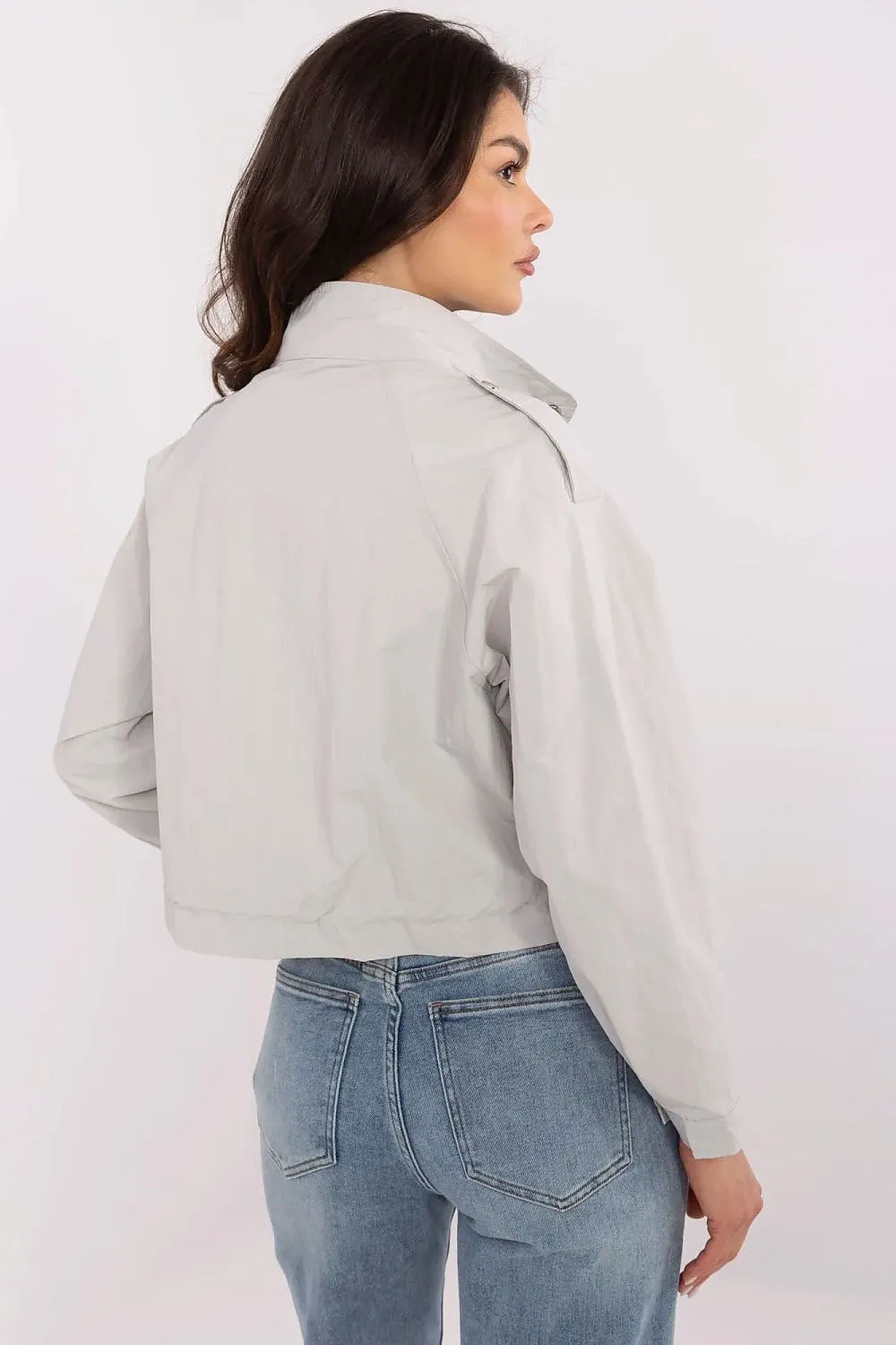 Light women's windbreaker jacket