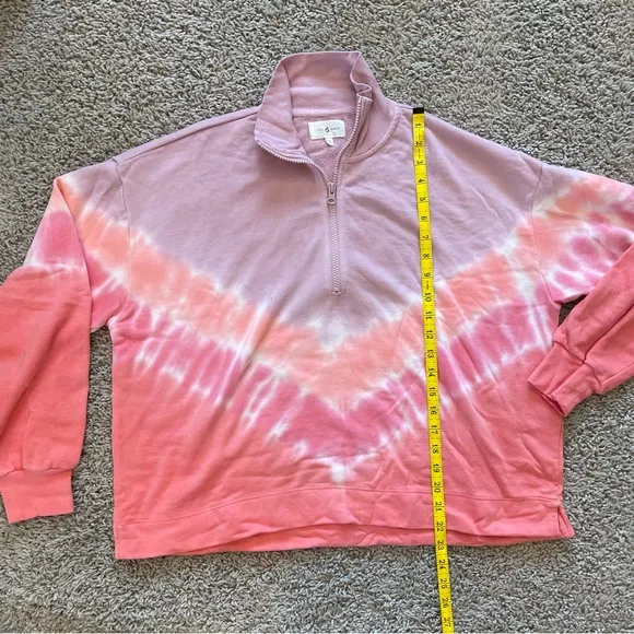 Lou &amp; Grey Tie Dye Half Zip Sweatshirt Sweat Shorts Set Lavender &amp; Salmon Medium