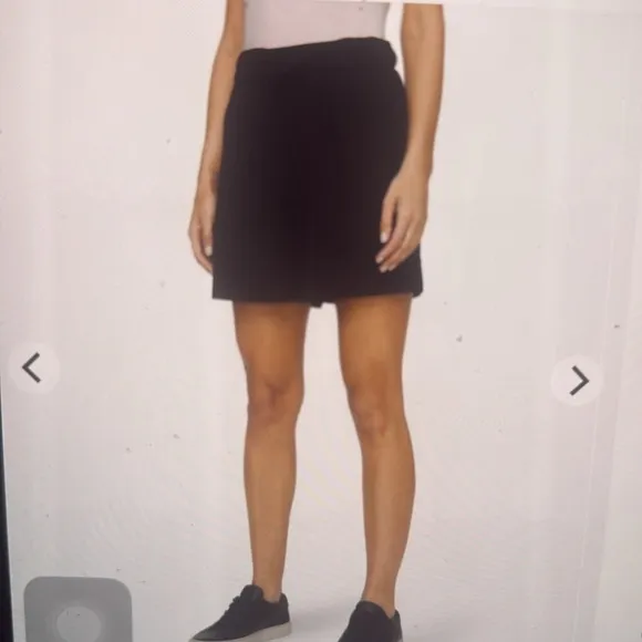 Lululemon Noir Short 5.5”Black