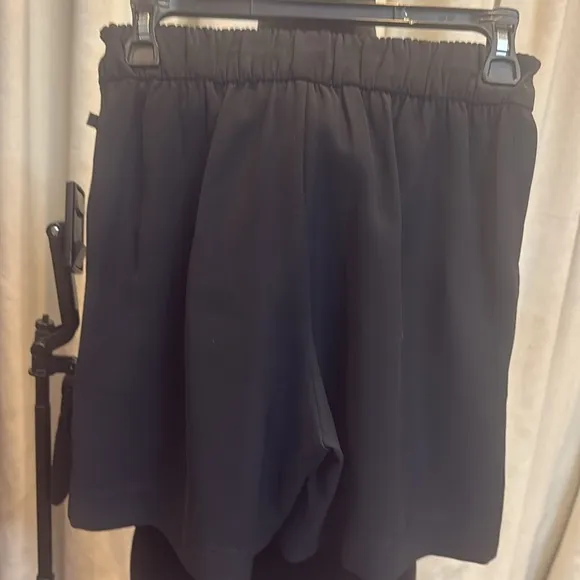 Lululemon Noir Short 5.5”Black