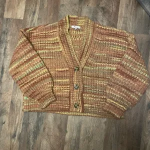 Madewell crop sweater size small.