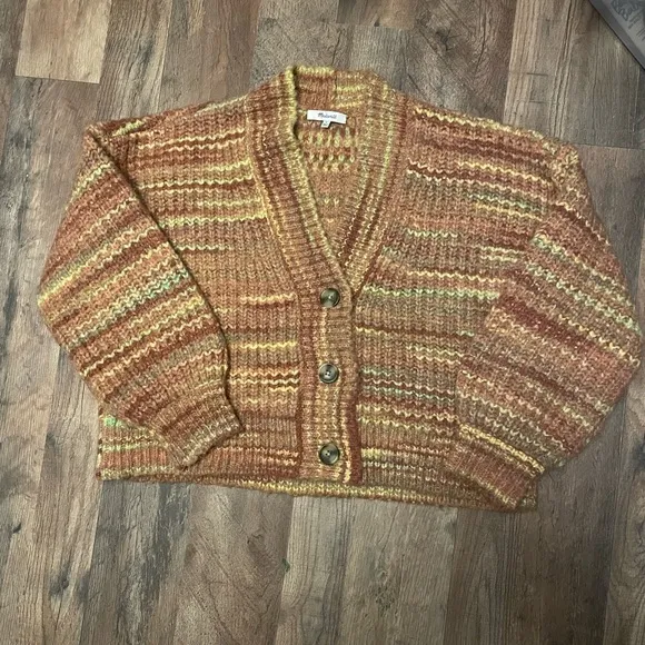 Madewell crop sweater size small.