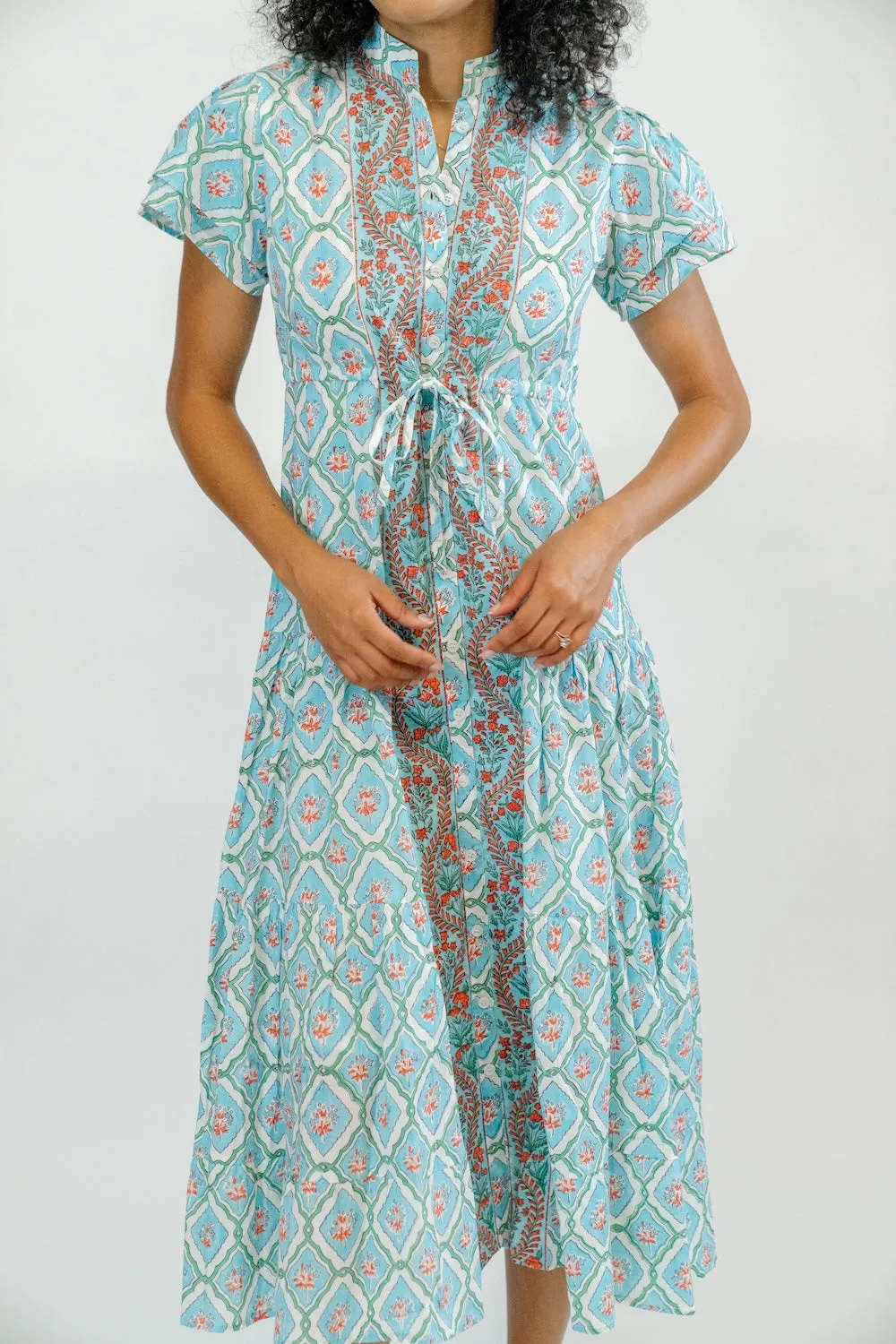 Magnolia Flutter | Aqua Splash