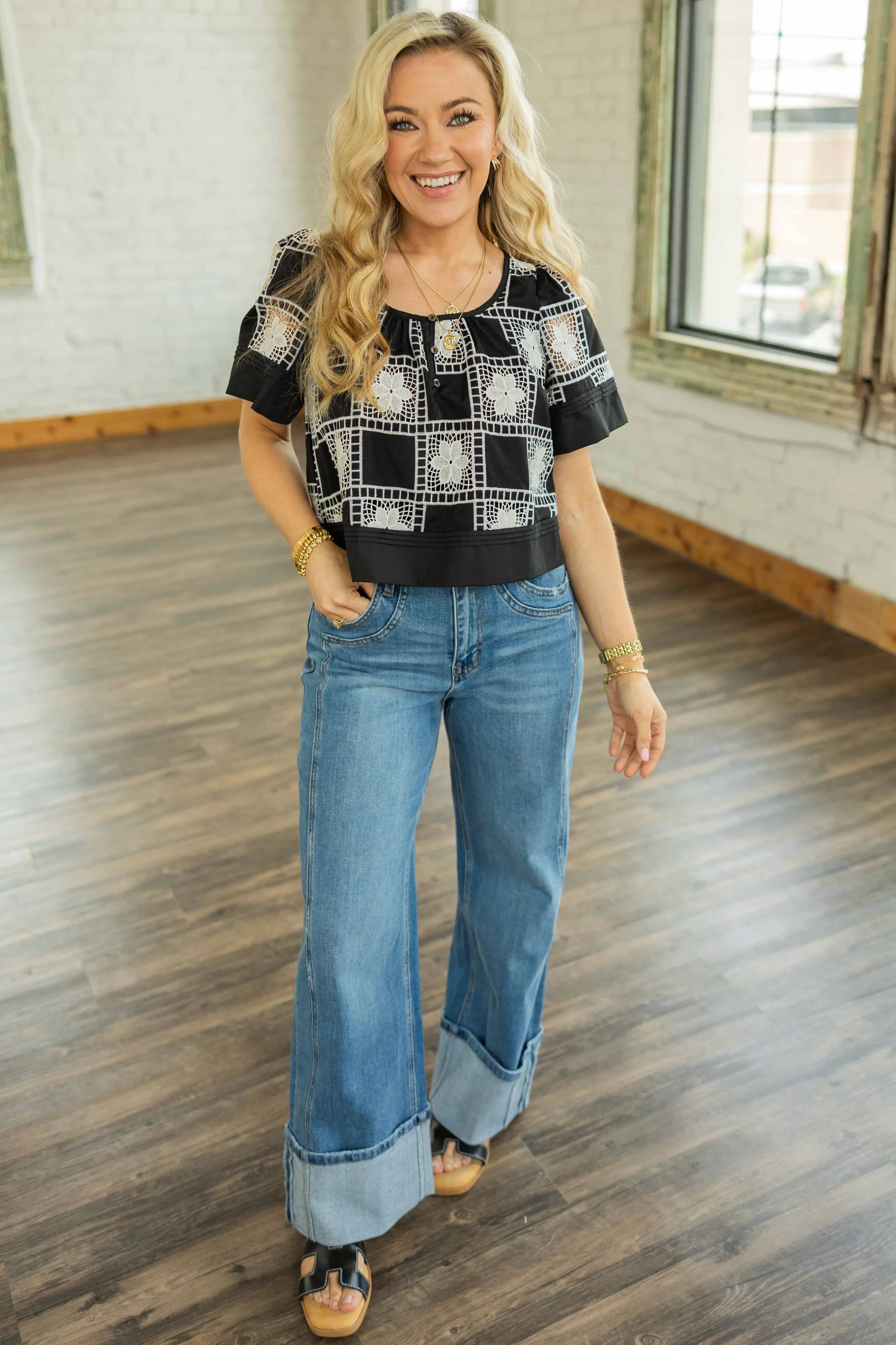 MAYA CROCHET CROPPED TOP