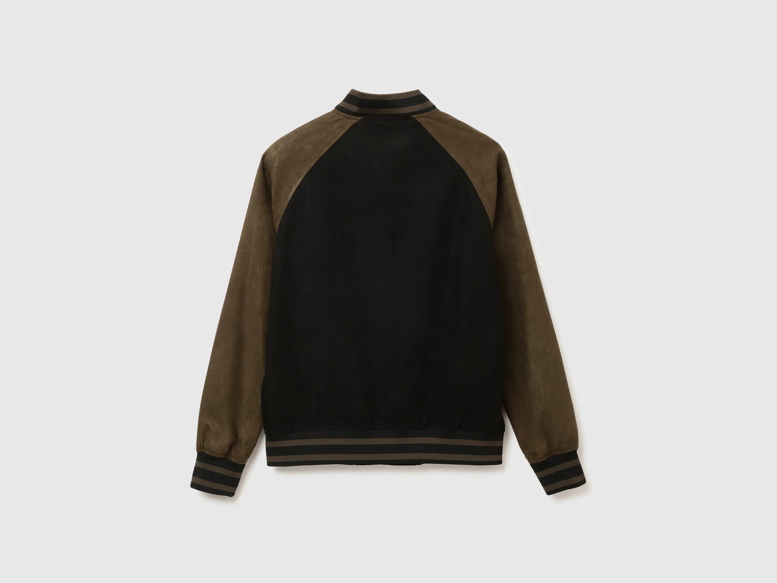 Men Colorblocked Stand-up Collar Jacket