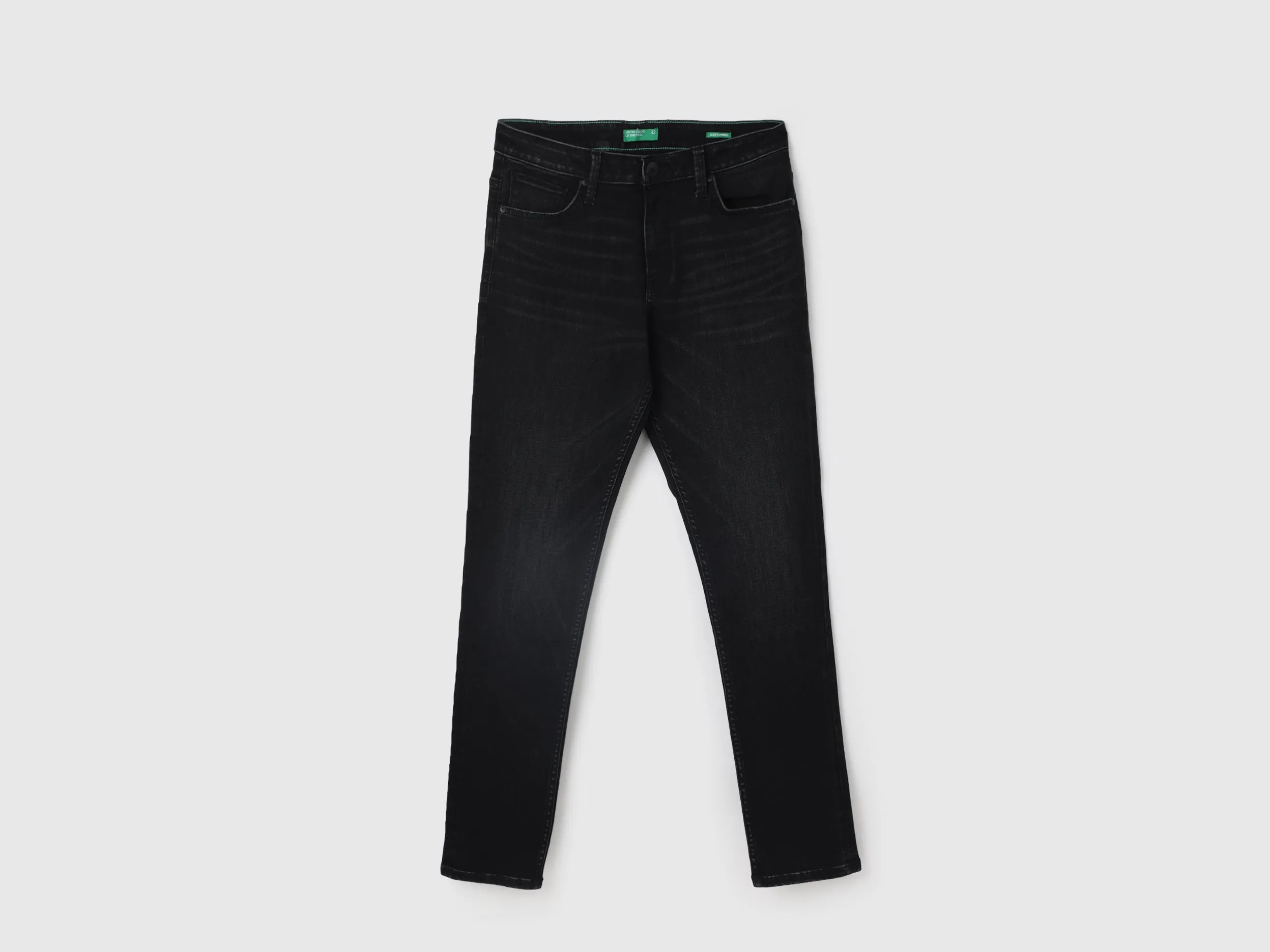 Men's Solid Slim Tapered Fit Jeans