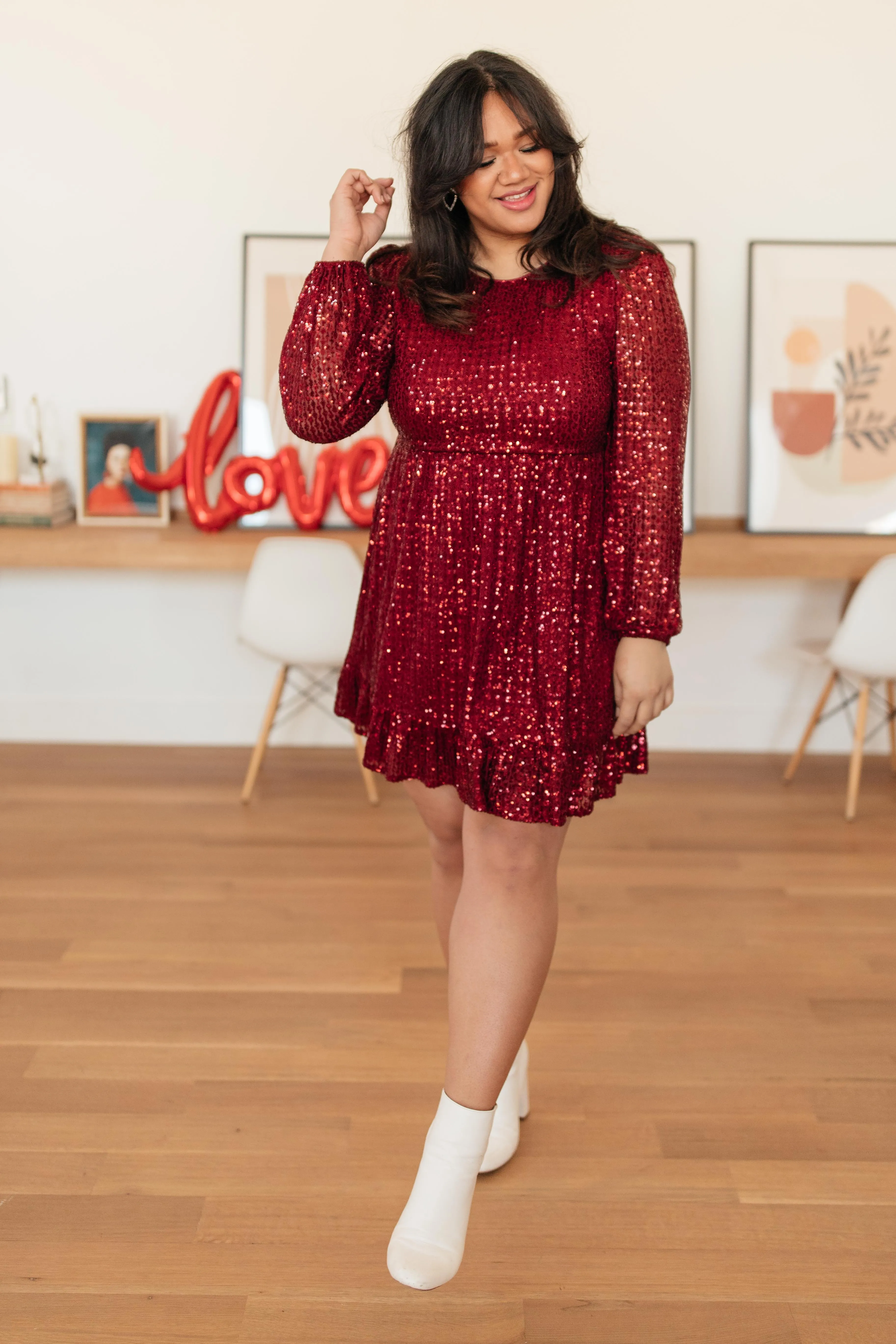 Mia Sequin Dress in Wine