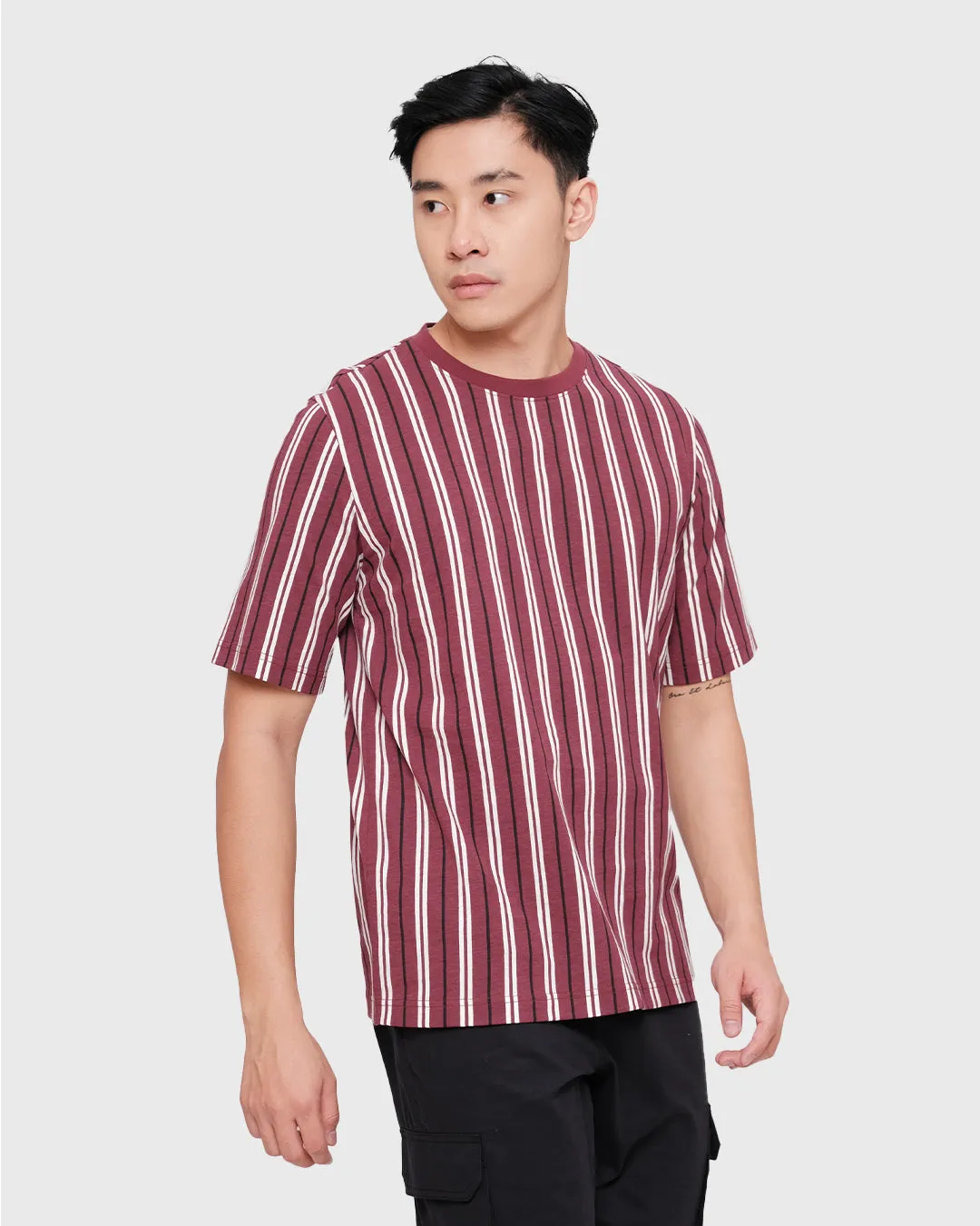 MOC Kaos Lengan Pendek Pria DERBY5